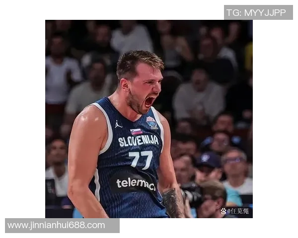 里夫斯与东契奇同场表现惊艳场均得分与助攻数据对比分析